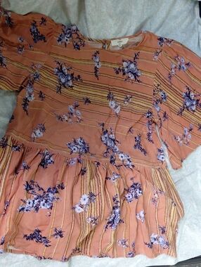 entro Peach Floral Stripe Tie-Back Top